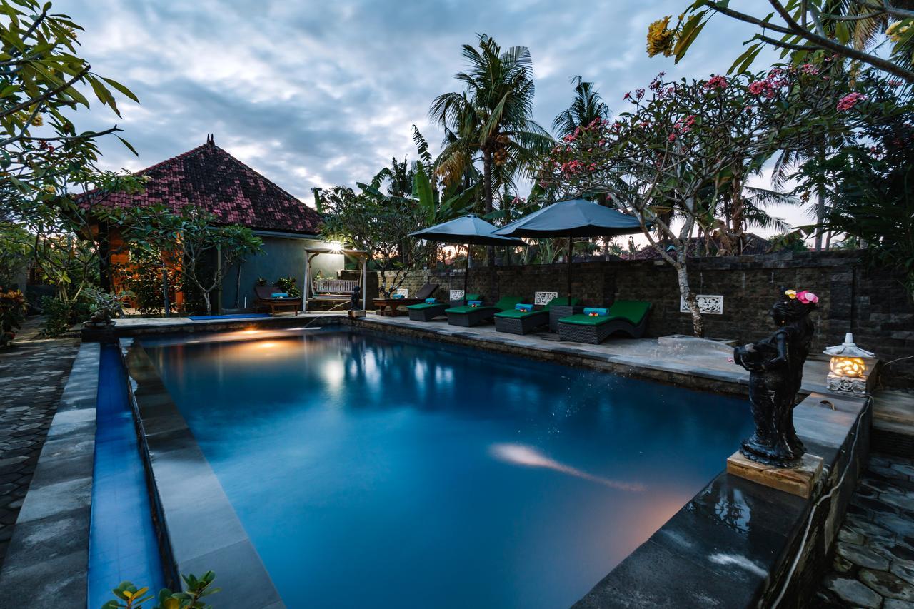D And B Bungalow'S By Dewizz Management Nusa Lembongan  Exterior photo